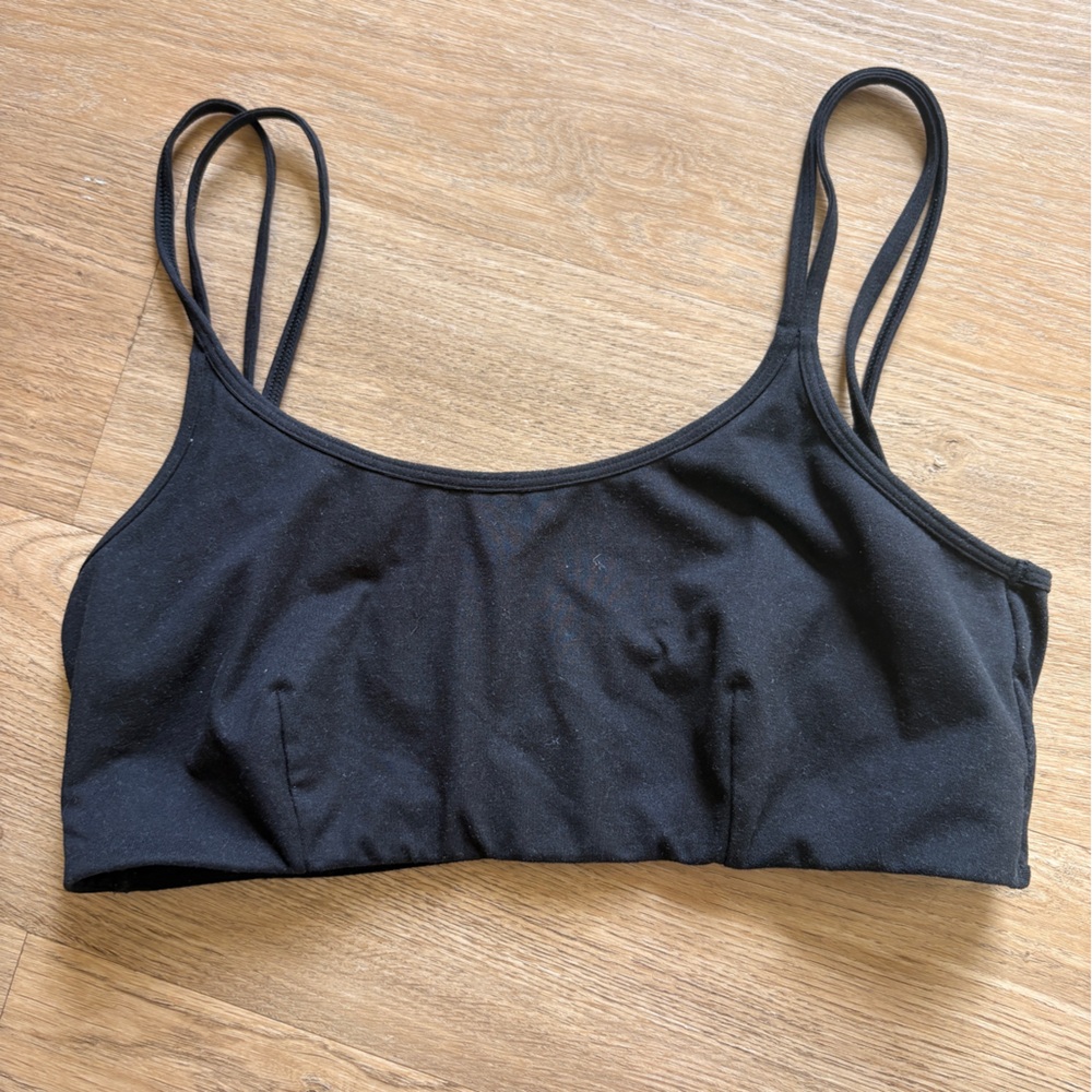Fabletics Criss Cross Sports Bra